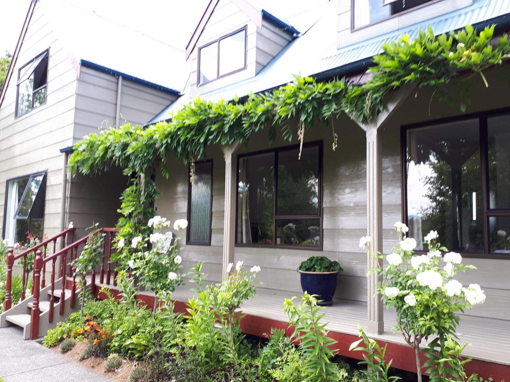 Rangaroa Heights Bed and Breakfast Taumarunui Exteriör bild